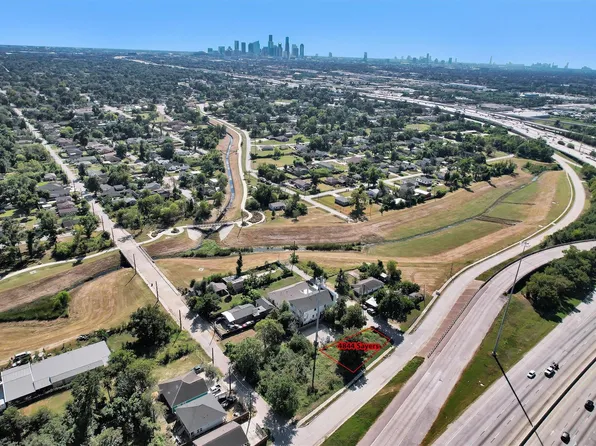 4844 Sayers St, Houston, TX 77026