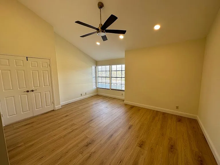 15880 Avenida Villaha #71 — Photo 22