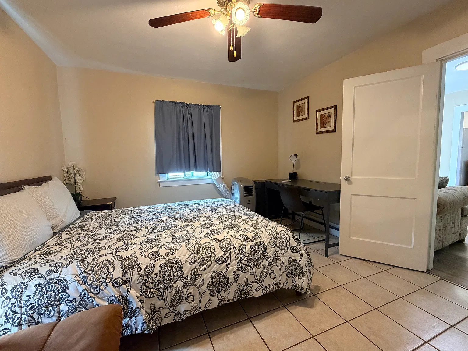 Vassar Dr SE, Albuquerque — Photo 4