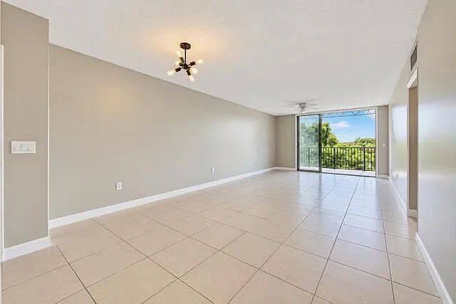 2 bed, 2.0 bath, 975 sqft, $1,850 — Photo 3