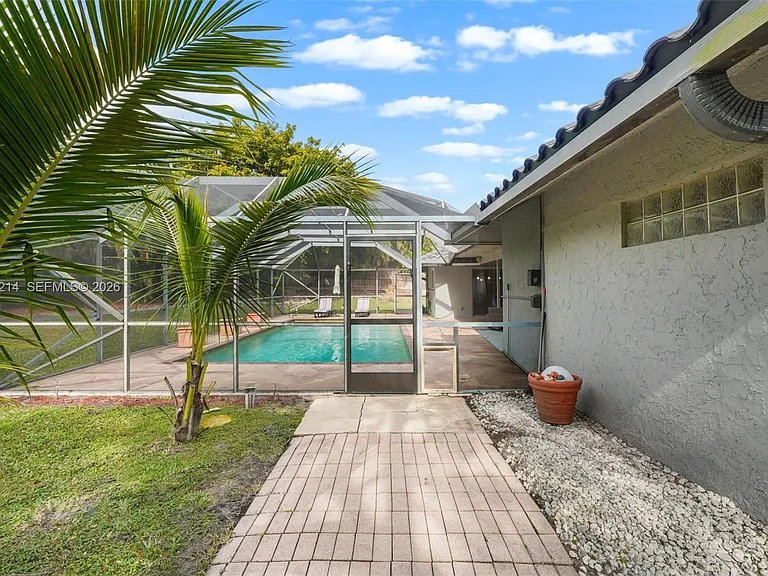 6975 Bianchini Cir — Photo 26