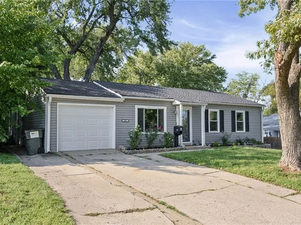 302 E 3rd Dr S, Independence, MO 64050