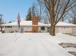 15446 Drake Rd, Strongsville, OH 44136