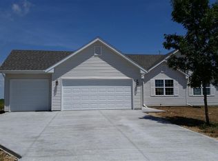 3615 Eagles Ridge Dr, Beloit, WI 53511