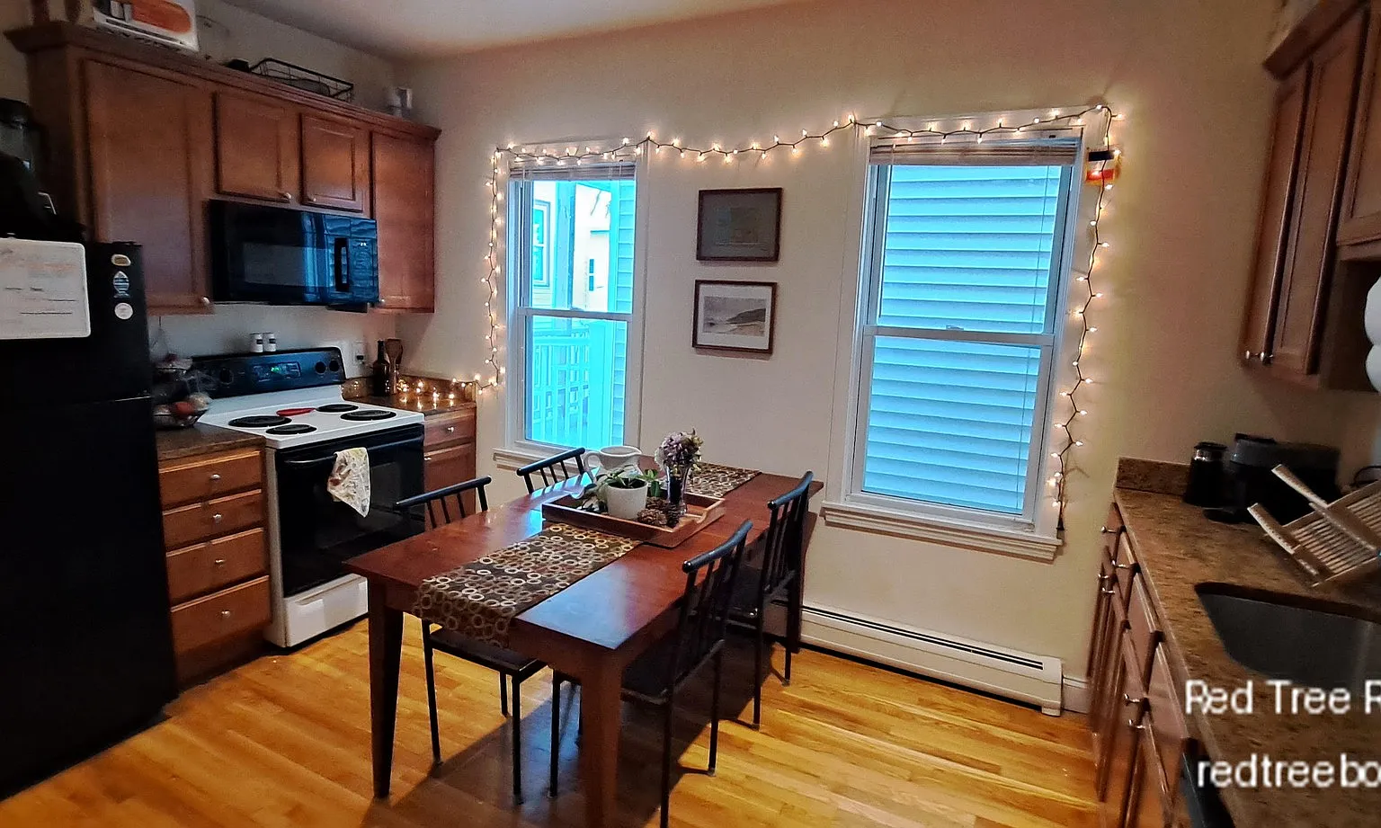 3 bed, 1350 sqft, $3,900 — Photo 3