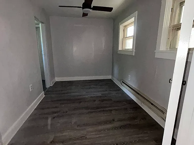 115 Sycamore St #C — Photo 7