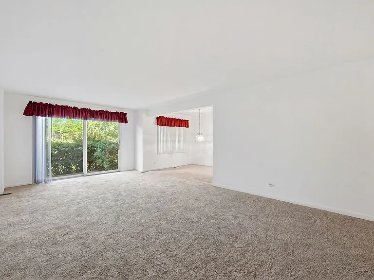 6818 Roberts Dr #3 — Photo 3