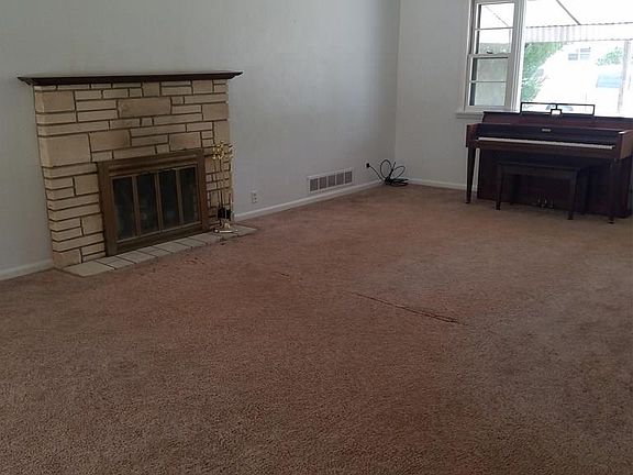 2nd image of 1701 Colorado Ave