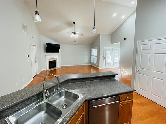 5th image of 2335 Gateview Ct