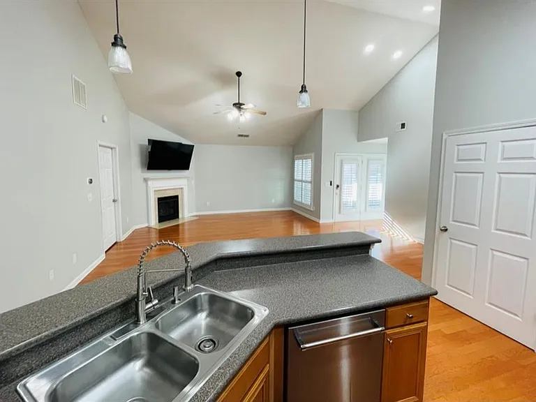 2335 Gateview Ct — Photo 7