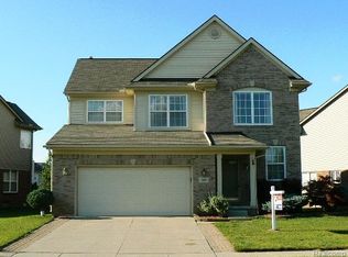 243 Ethan Dr, Westland, MI