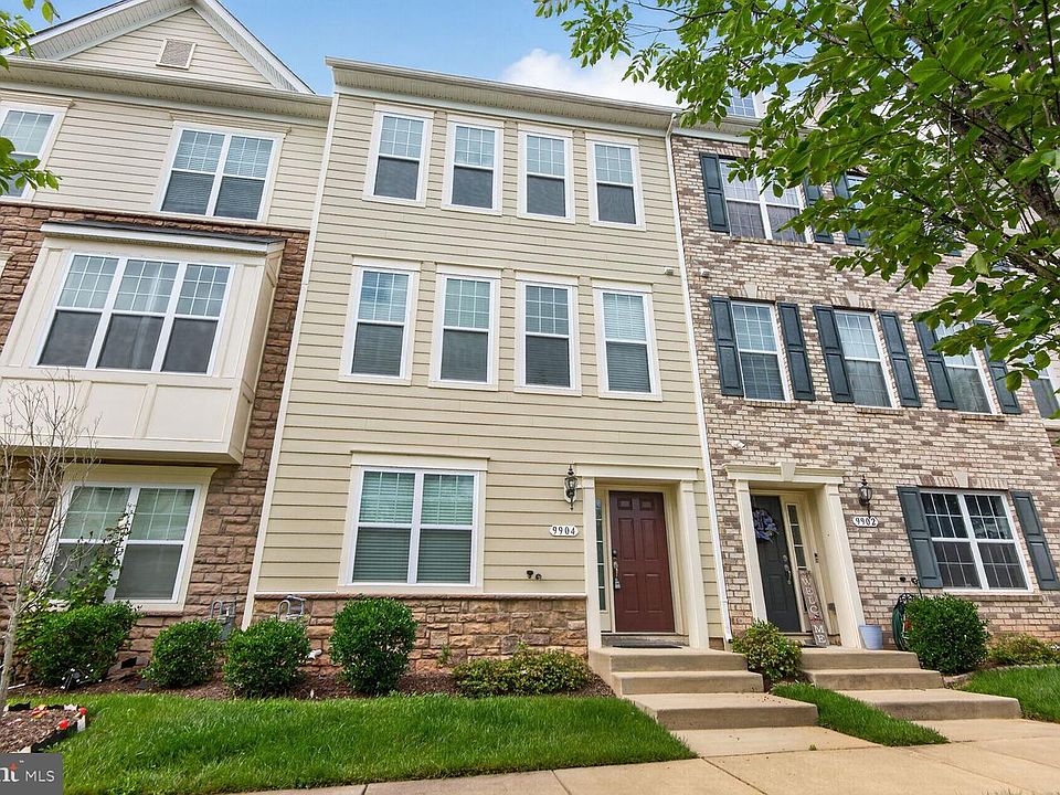 1st image of 9904 Wood Edge Way