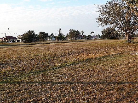 3rd image of 17331 Cape Horn Blvd