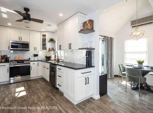 145 Malibu Dr, Eatontown, NJ 07724