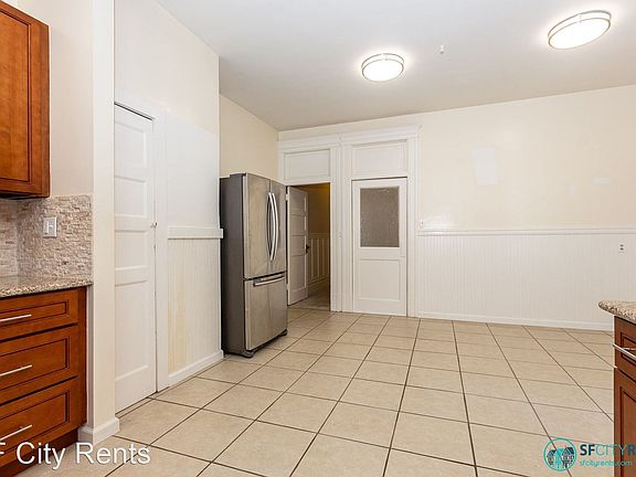 4th image of 863 Union St