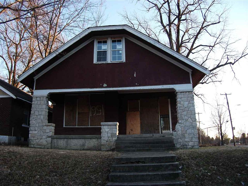 1st image of 1561 Foster Ave W