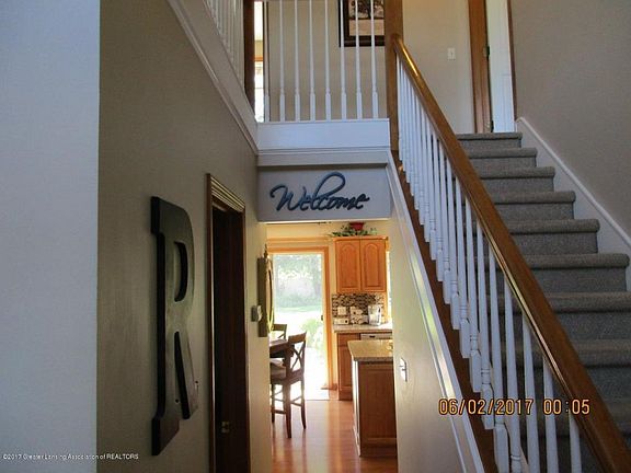 2nd image of 502 N Miller Dr