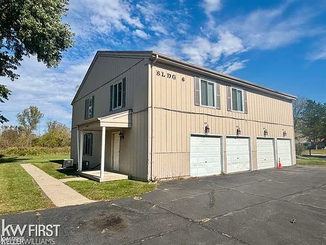 8317 Camelot Ct photo 1