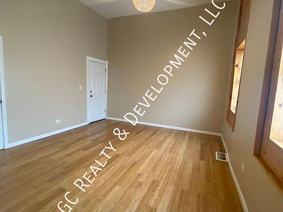 3rd image of 3336 S Lituanica Ave Unit 1R