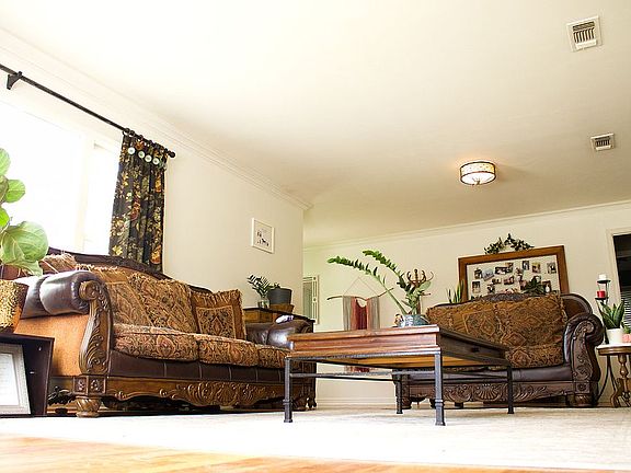 3rd image of 1210 Keeler Ave