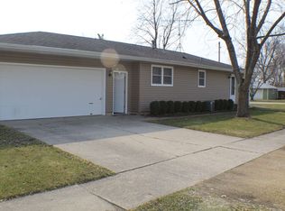 933 Berylan St, Belvidere, IL 61008