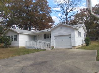 807 Walnut St, Crossett, AR 71635