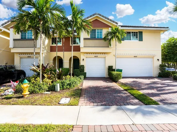 4652 Horseshoe Cir, Fort Lauderdale, FL 33328