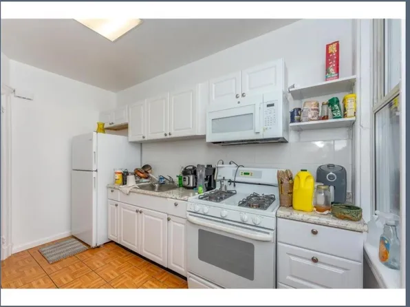 547 57th Street image 3 of 8