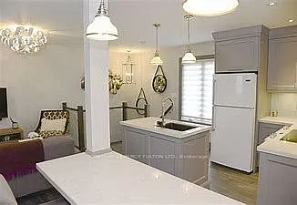 44 Hawkridge Ave #COACH HOUSE — Photo 19