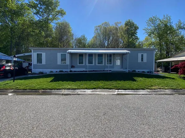 335 John Alden Dr, Buena, NJ 08310