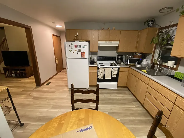 15 E Clearview Dr #1 — Photo 6