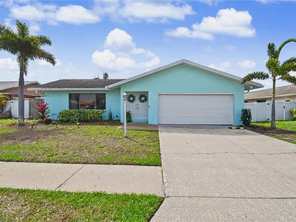 6456 Tarawa Dr, Sarasota, FL 34241