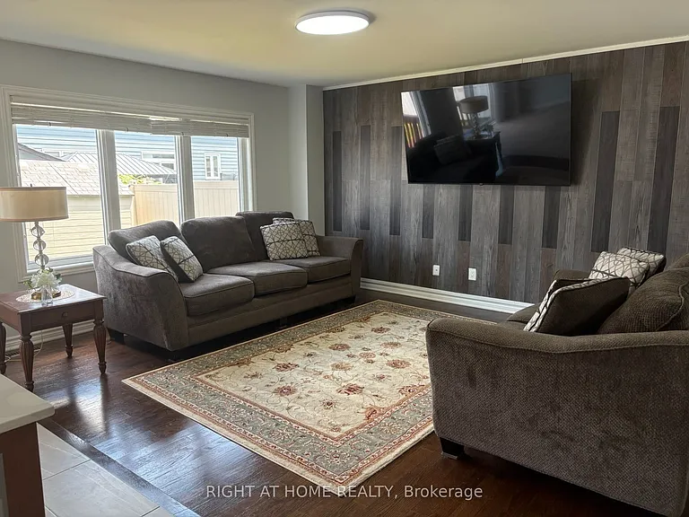 333 Rouncey Rd — Photo 17