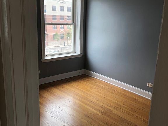3rd image of 4810 N Paulina St #3WP