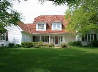 18105 W Pond Ridge Cir, Gurnee, IL 60031