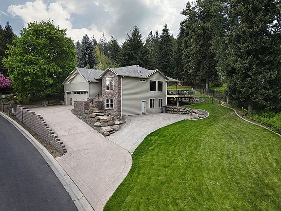 2nd image of 2025 W Gail Jean Ln