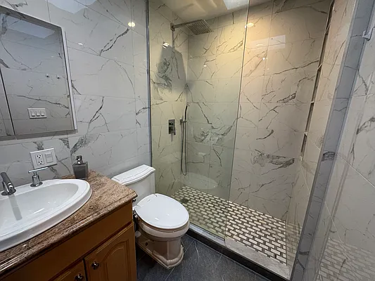 Rented by Capri Jet Realty Corp | media 12