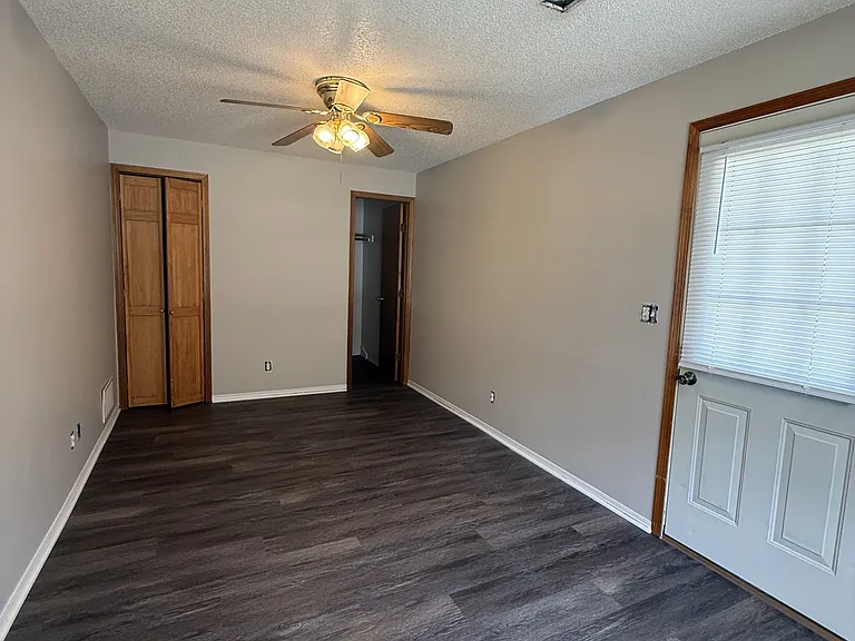 3150 W Mentor Ave — Photo 12