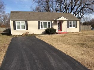 500 NE 72nd Ter, Gladstone, MO 64118