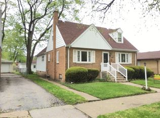 17526 Henry St, Lansing, IL 60438