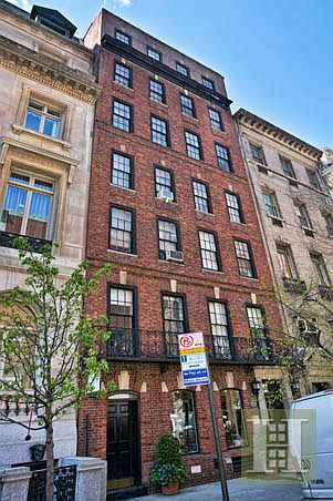 1st image of 20 E 67th St APT 4F