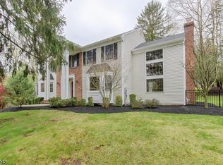 6 Knights Bridge Dr, Morristown, NJ 07869