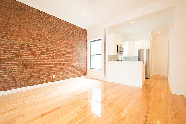 Rented by Brick&Mortar | media 18