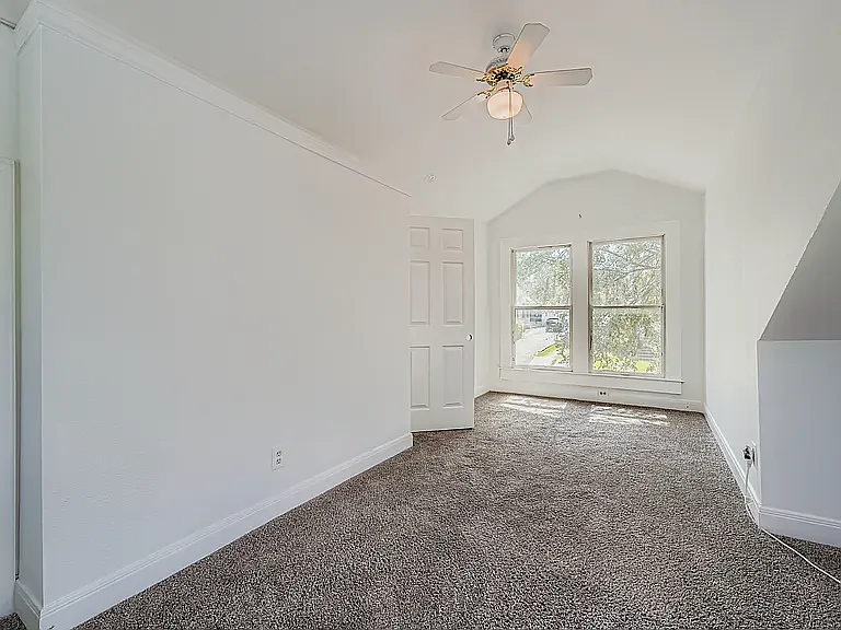 710 Pressler St — Photo 14