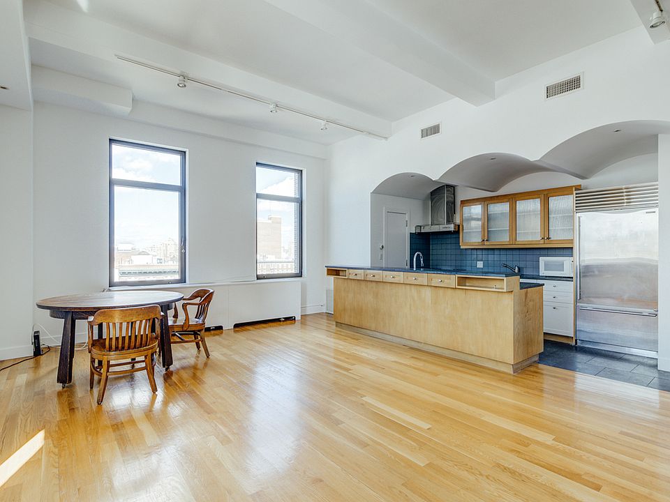 1st image of 534 Laguardia Pl APT 7