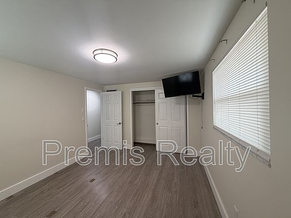 2nd image of 2028 N Betty Ln