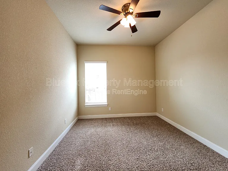 11523 Lily Blair — Photo 29