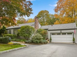 39 Sunset Rd, Easton, CT 06612