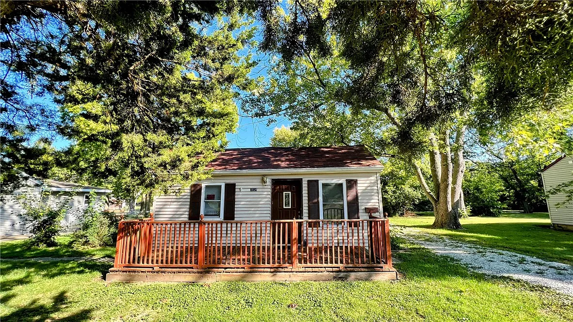 1834 W Hunt St photo 1