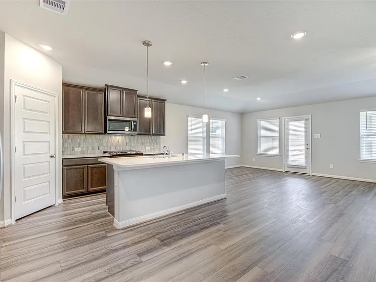 21514 Pachino Ln — Photo 28